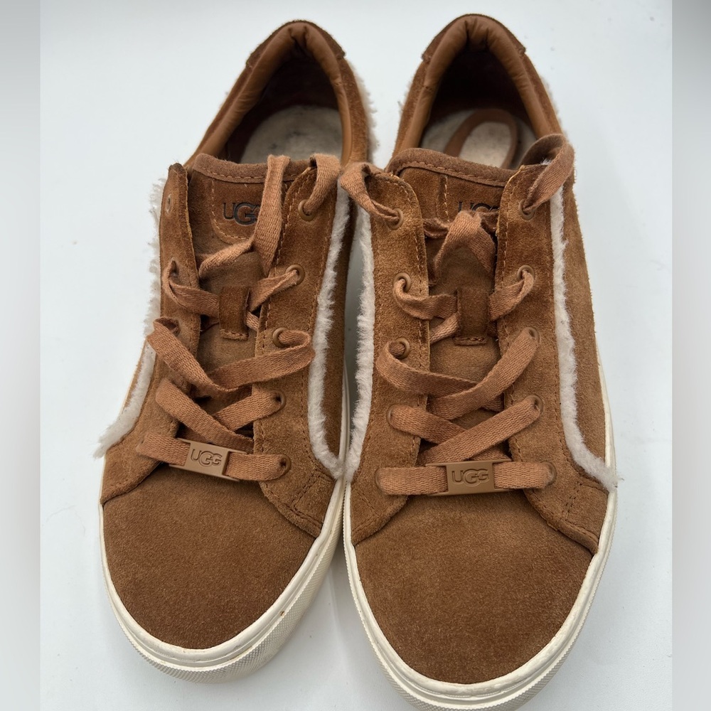UGG Zilo Heritage Sneaker- 9‎